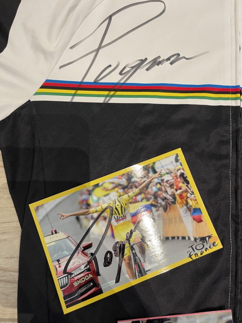 Maglia +3 foto autografate Tadej pogacar - immagine 5