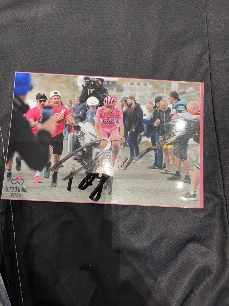 Maglia +3 foto autografate Tadej pogacar - immagine 7